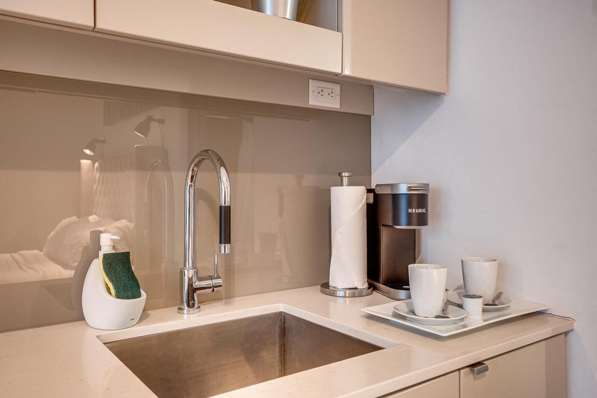 Modern Suite On Peter St - City View Toronto Exteriér fotografie